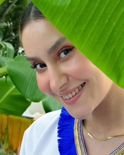 farnaazzzi