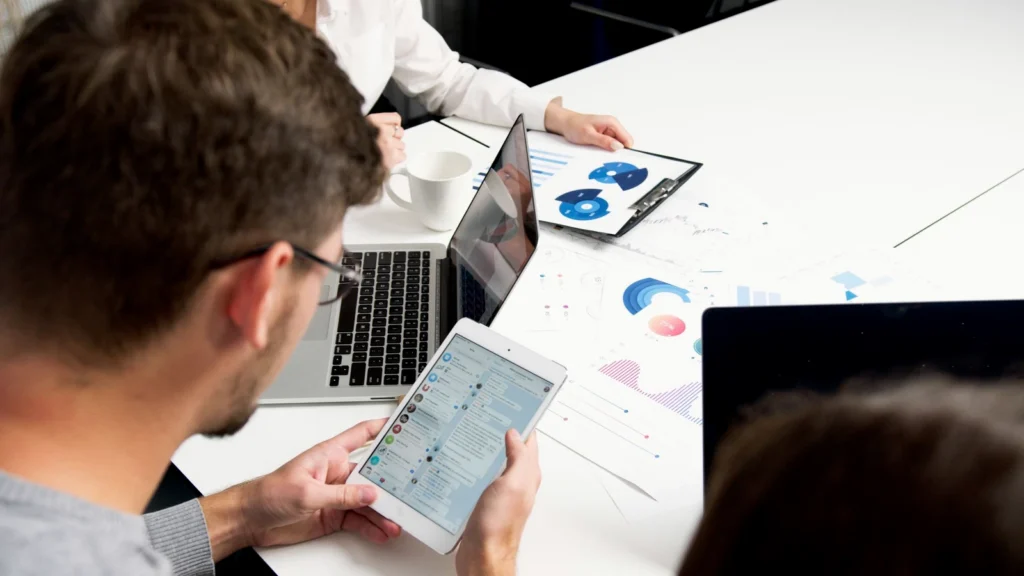 B2B Content Strategy for UAE Service Companies